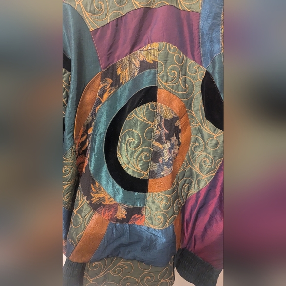 VNT Neiman Marcus Patchwork Down Puffer Coat- Embroidered - Picture 3 of 14